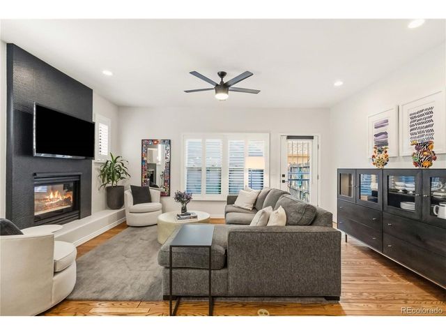 916 Ivanhoe St, Denver, CO 80220