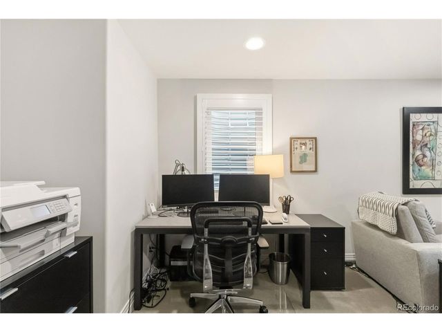 916 Ivanhoe St, Denver, CO 80220