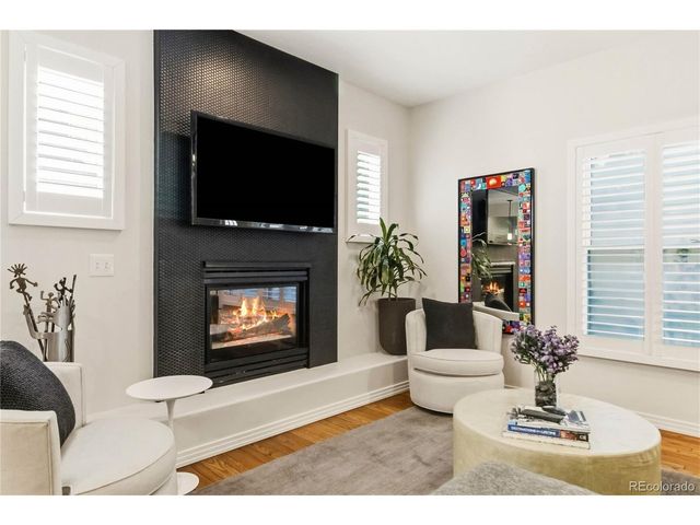 916 Ivanhoe St, Denver, CO 80220