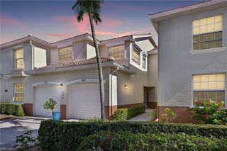 349 Dover PL 203, Naples, FL 34104