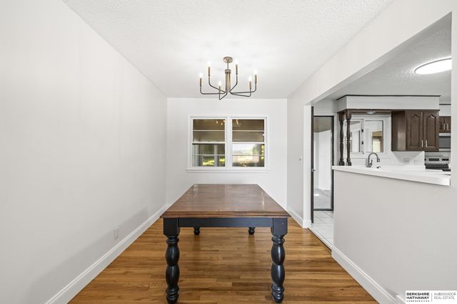 8915 Valley Street, Omaha, NE 68124