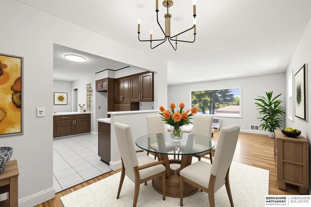 8915 Valley Street, Omaha, NE 68124