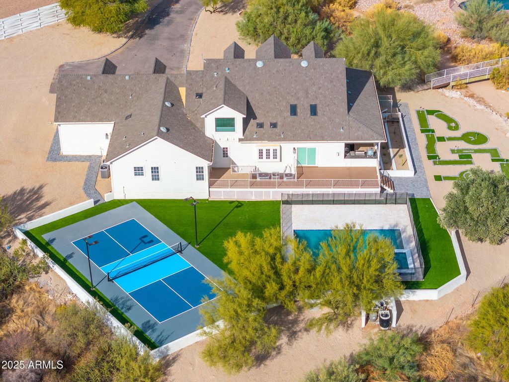 Image 20 of property listing at 27921 N 153RD Street, Scottsdale, AZ 85262