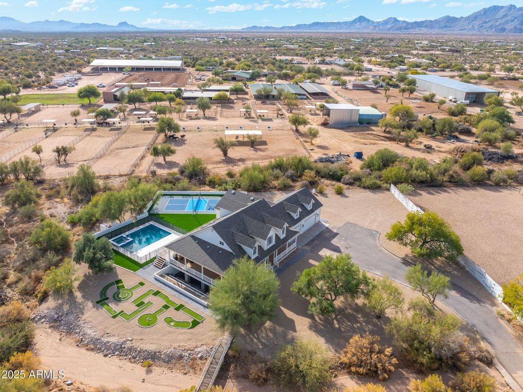 Image 26 of property listing at 27921 N 153RD Street, Scottsdale, AZ 85262