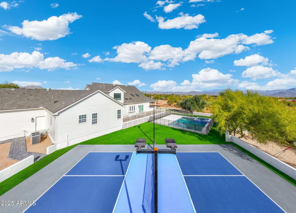 Image 8 of property listing at 27921 N 153RD Street, Scottsdale, AZ 85262
