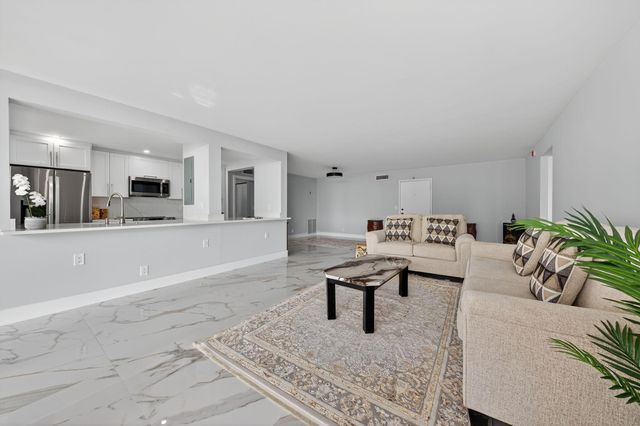 3200 S Ocean Boulevard A202, Palm Beach, FL 33480