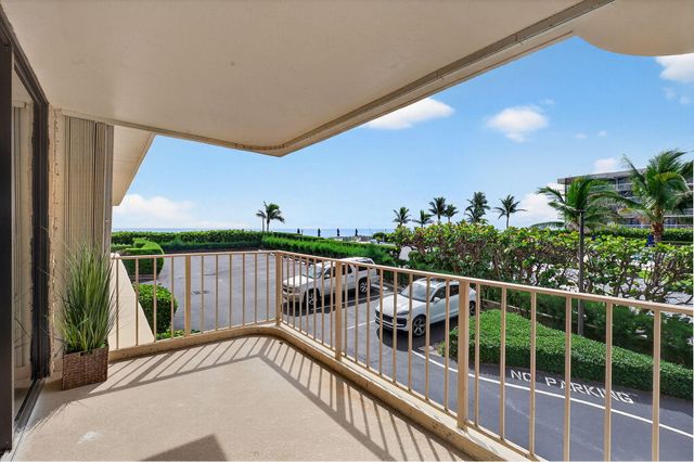 3200 S Ocean Boulevard A202, Palm Beach, FL 33480
