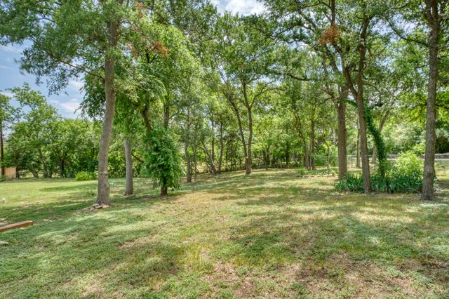 12635 Live Oak LN, Buda, TX 78610