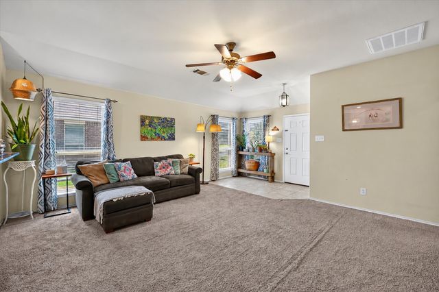 1205 Cheyenne Drive, Aubrey, TX 76227