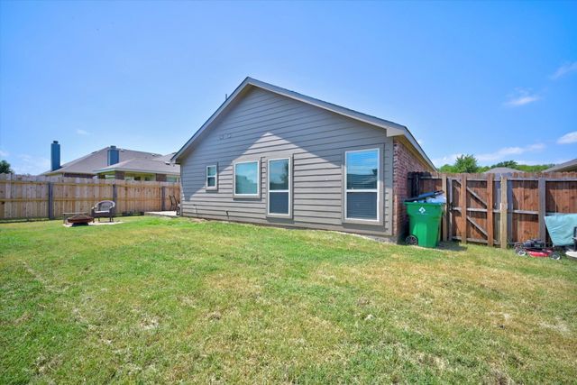 1205 Cheyenne Drive, Aubrey, TX 76227