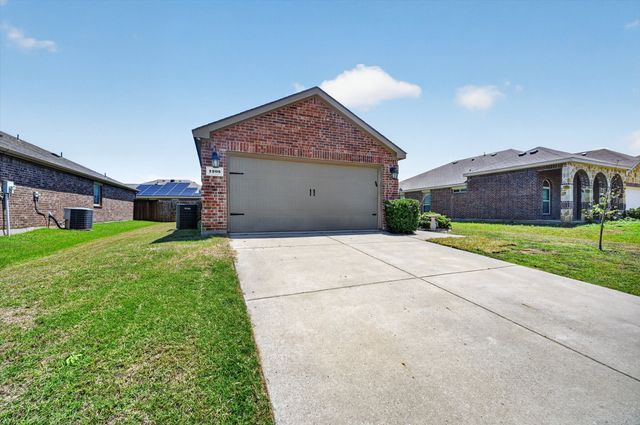 1205 Cheyenne Drive, Aubrey, TX 76227