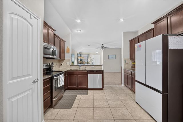 1205 Cheyenne Drive, Aubrey, TX 76227