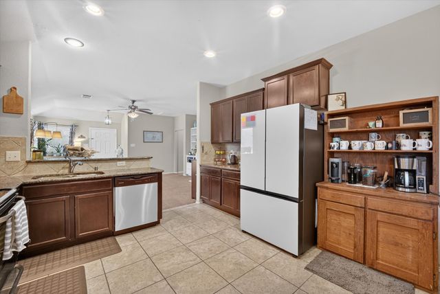 1205 Cheyenne Drive, Aubrey, TX 76227
