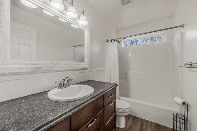 611 S Barker Rd, Spokane Valley, WA 99016