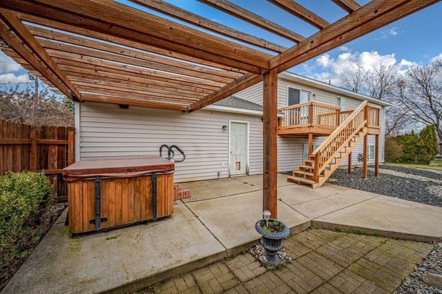 611 S Barker Rd, Spokane Valley, WA 99016