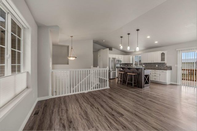 611 S Barker Rd, Spokane Valley, WA 99016