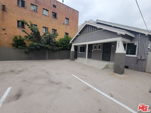 3067 Harrington Avenue, Los Angeles, CA 90006