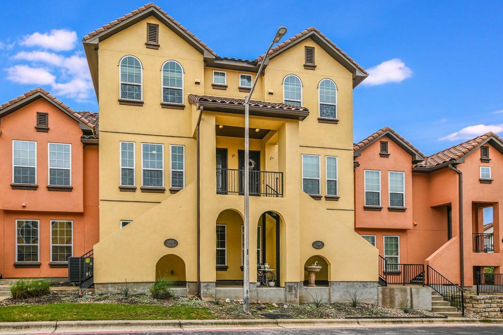 11921 Terraza CIR TH39, Austin, TX 78726