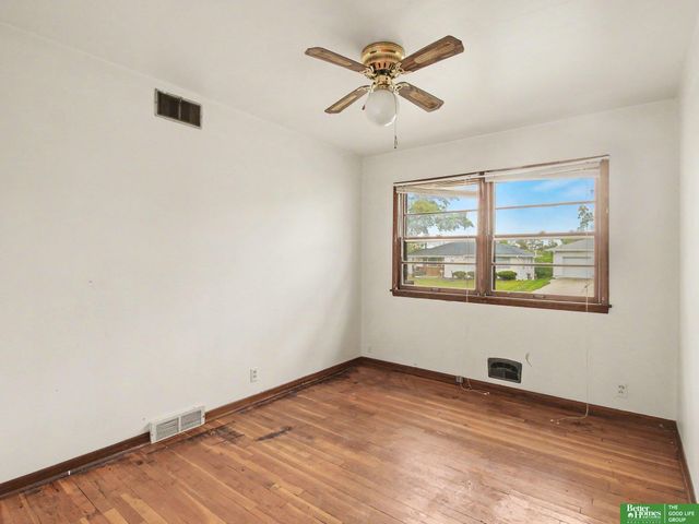 5306 N 47th Street, Omaha, NE 68104