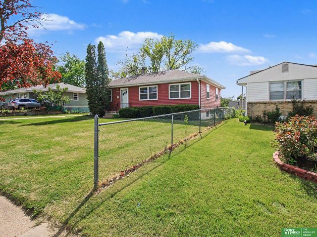 5306 N 47th Street, Omaha, NE 68104