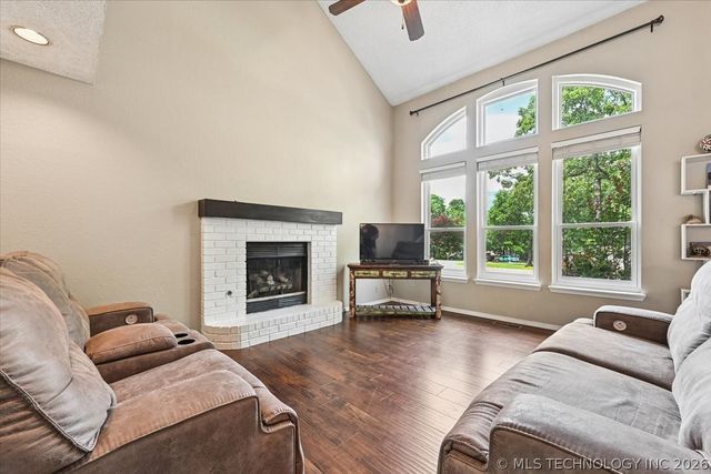 7301 W 36th Street, Tulsa, OK 74107