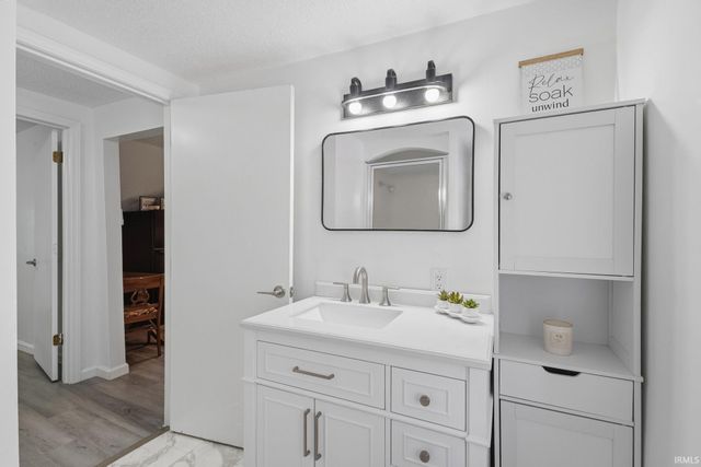 3458 Koressel Avenue, Evansville, IN 47712