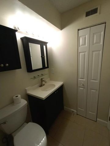 851 Lyons Road 22108, Coconut Creek, FL 33063