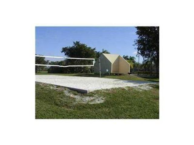 851 Lyons Road 22108, Coconut Creek, FL 33063