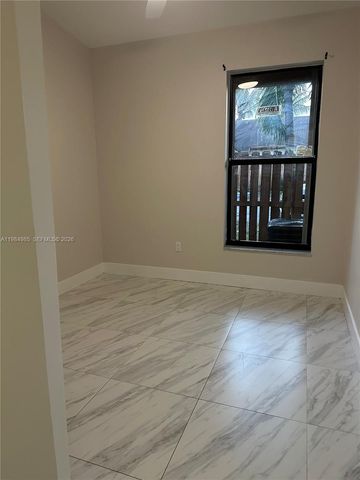 6708 NW 188th Ter, Hialeah, FL 33015