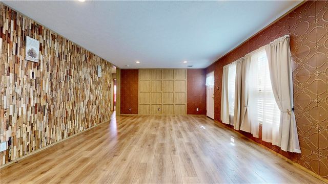 4003 Oxford Lane, Blackshear, GA 31516