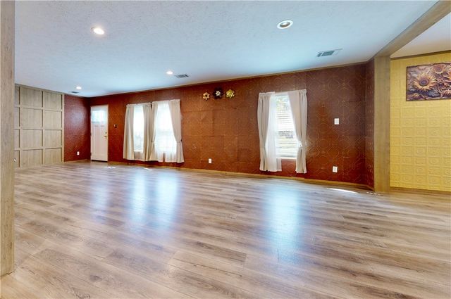 4003 Oxford Lane, Blackshear, GA 31516