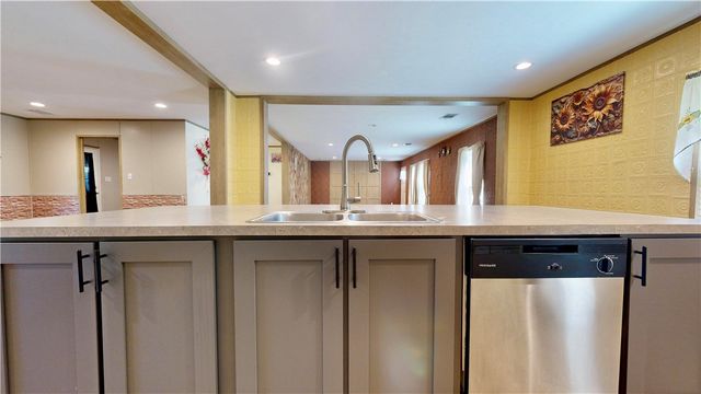 4003 Oxford Lane, Blackshear, GA 31516