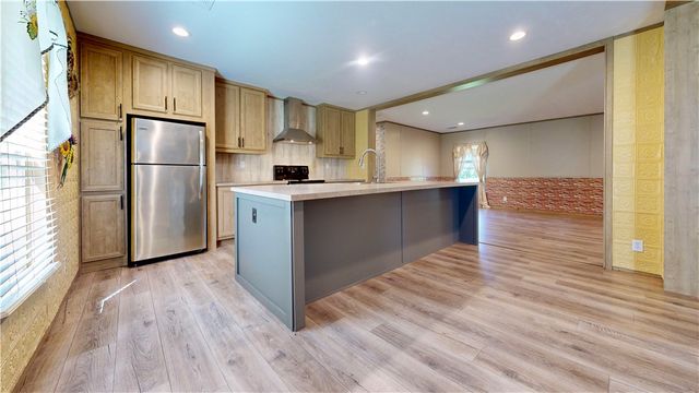 4003 Oxford Lane, Blackshear, GA 31516