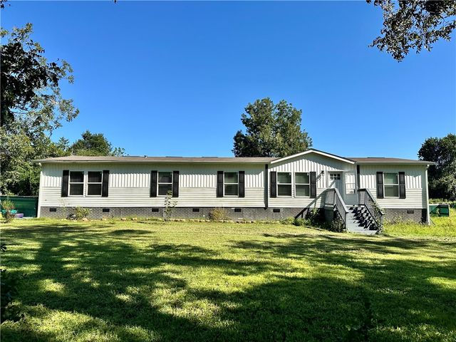 4003 Oxford Lane, Blackshear, GA 31516