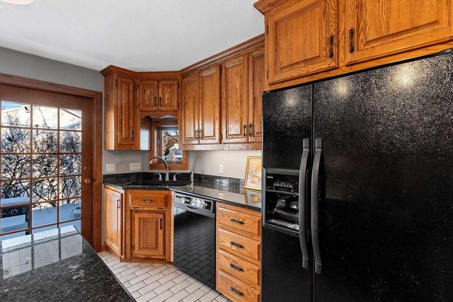 3078 KINGSWOOD COURT, Green Bay, WI 54313