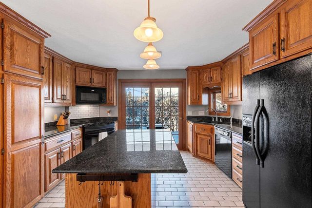 3078 KINGSWOOD COURT, Green Bay, WI 54313