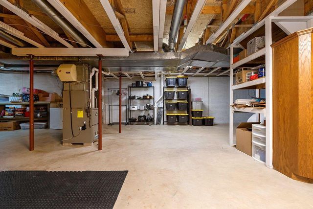 3078 KINGSWOOD COURT, Green Bay, WI 54313