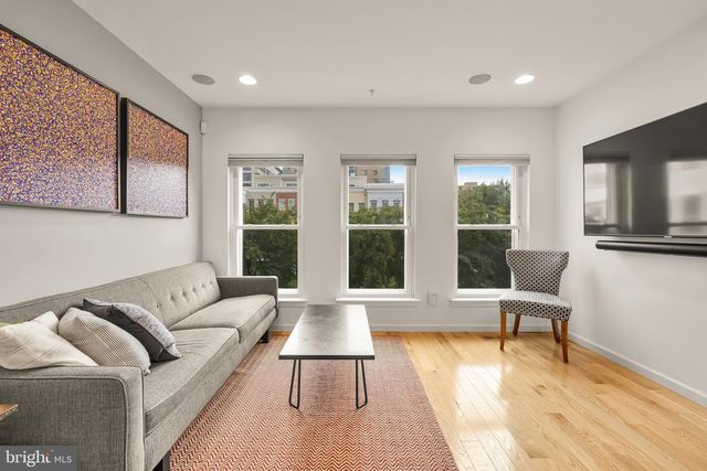 353 L ST SE, Washington, DC 20003