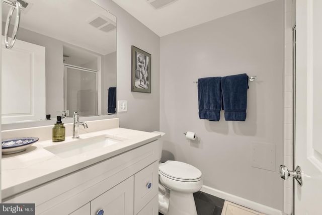 353 L ST SE, Washington, DC 20003