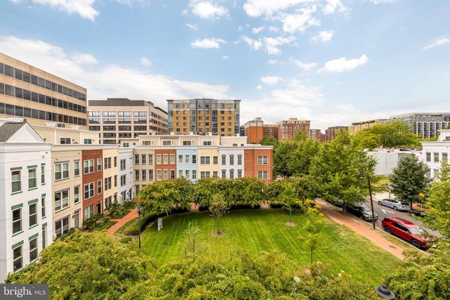 353 L ST SE, Washington, DC 20003