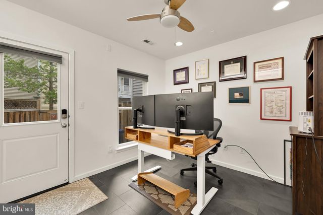 353 L ST SE, Washington, DC 20003