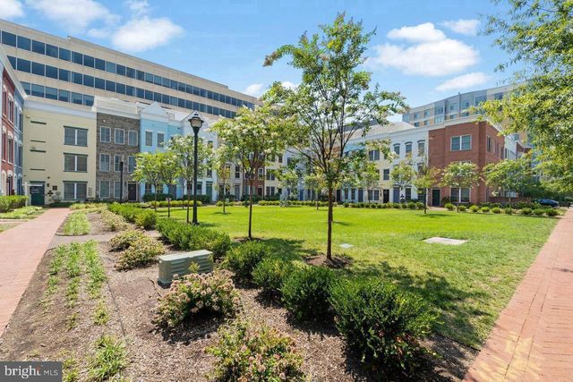 353 L ST SE, Washington, DC 20003