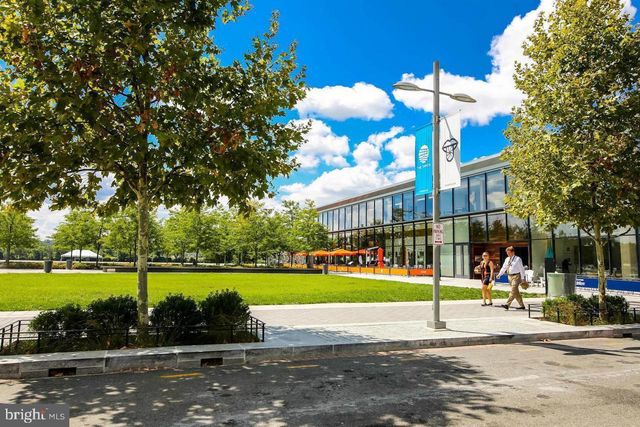 353 L ST SE, Washington, DC 20003