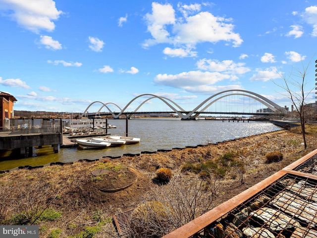 353 L ST SE, Washington, DC 20003