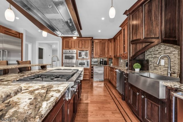 50 Union St, Cedar Grove Twp., NJ 07009