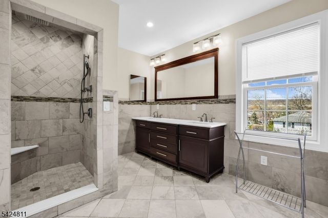 50 Union St, Cedar Grove Twp., NJ 07009