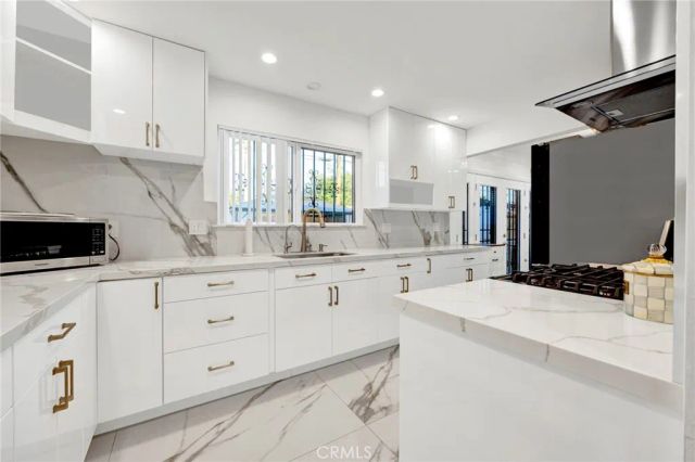 8150 Ranchito Avenue, Panorama City, CA 91402