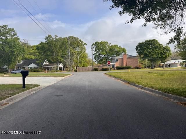 710 Enger Street, Pascagoula, MS 39581