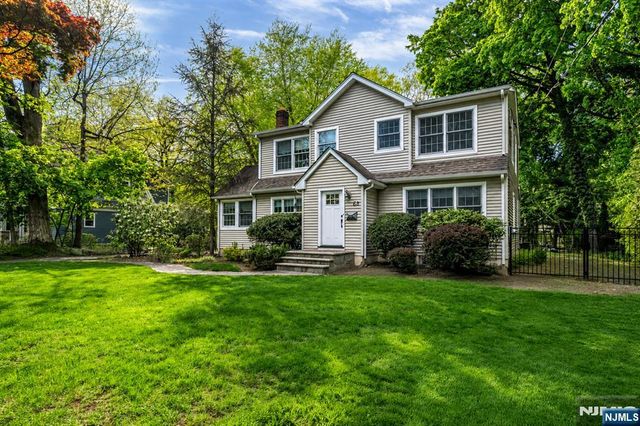 63 Park Avenue, Wyckoff, NJ 07481