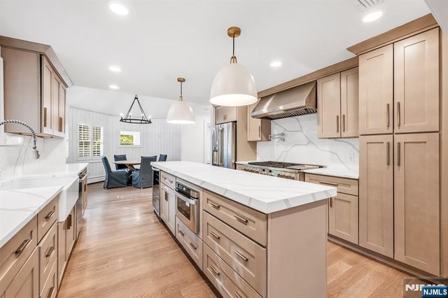 63 Park Avenue, Wyckoff, NJ 07481